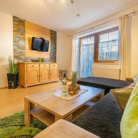 豪斯克里斯特朗酒店 招待所 阿亨基希